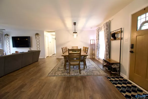 Athens, AL 35611,16190 East Glenn Valley