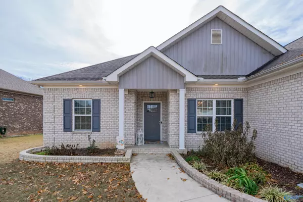 105 Azuba Court, Hazel Green, AL 35750