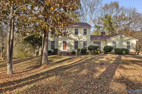 Arab, AL 35016,2068 Pine Lake Trail