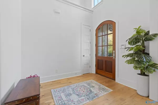 Huntsville, AL 35806,71 Hillcrest Avenue