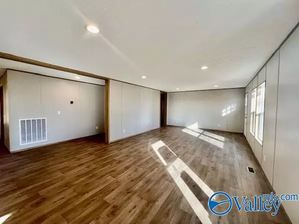 Vinemont, AL 35179,3720 County Road 1224