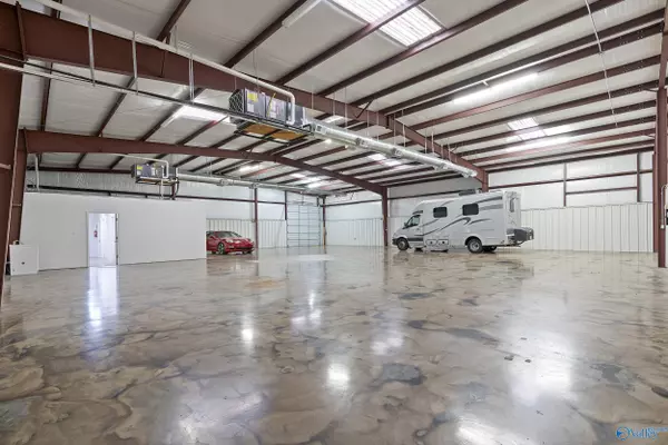 Muscle Shoals, AL 35661,119 Commerce Street #UNIT 3