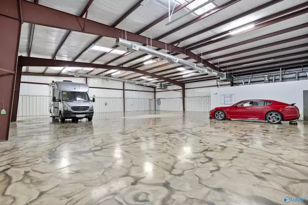 Muscle Shoals, AL 35661,119 Commerce Street #UNIT 3