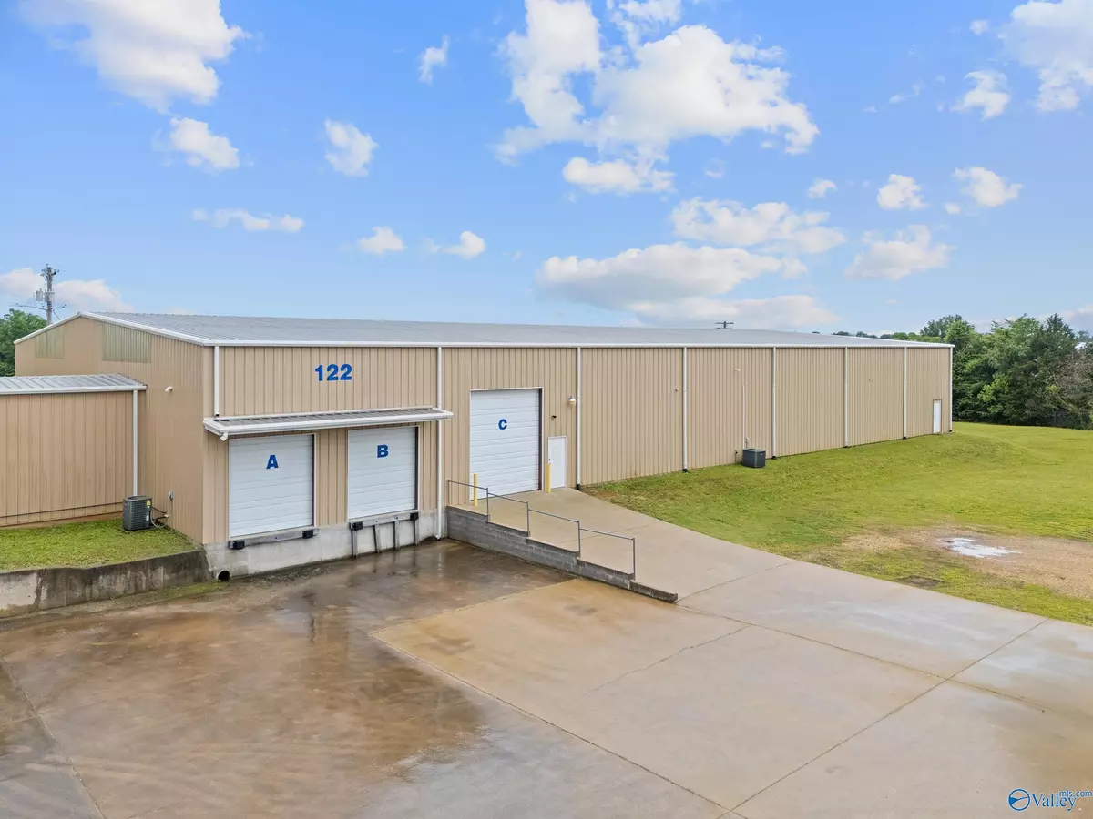 Muscle Shoals, AL 35661,122 Commerce Street #UNIT 5