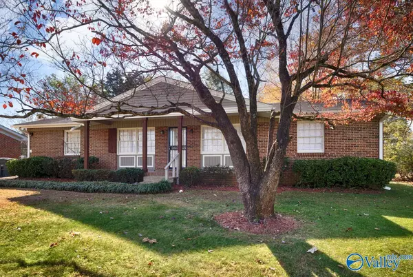 Huntsville, AL 35811,409 S Edgemont Circle