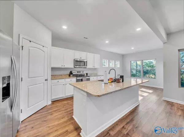 New Market, AL 35761,128 Canonbury Drive