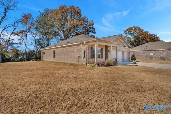 New Market, AL 35761,128 Canonbury Drive