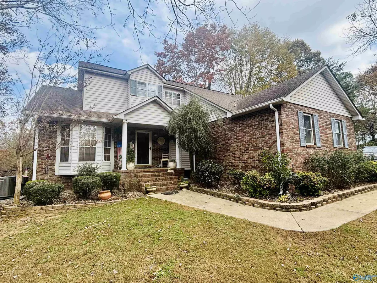 Collinsville, AL 35961,305 County Road 36