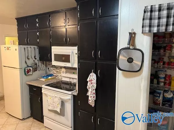 Decatur, AL 35601,308 Bobwhite Drive SW