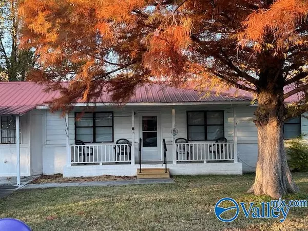 Decatur, AL 35601,308 Bobwhite Drive SW