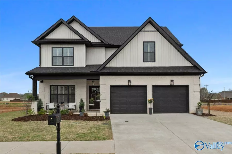 16959 Whispering Pines, Athens, AL 35611