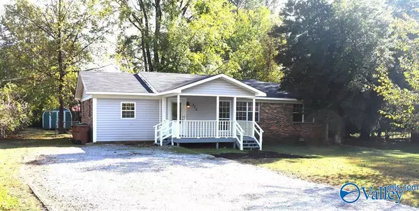 Hartselle, AL 35640,308 Sunset Street SW