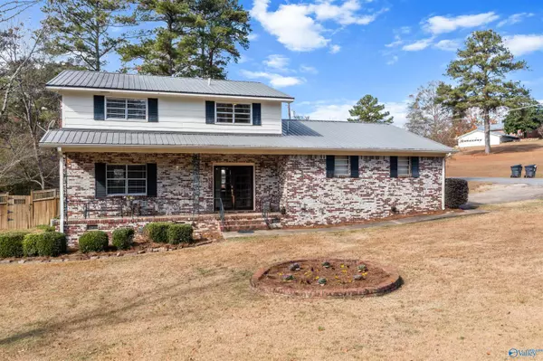 Glencoe, AL 35905,402 Willowbrook Avenue