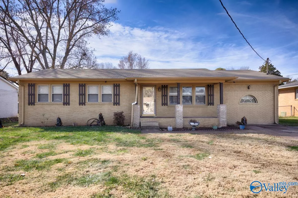 Huntsville, AL 35810,4023 NW Knollbrook Drive