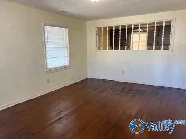 Decatur, AL 35601,609 7th Avenue SW