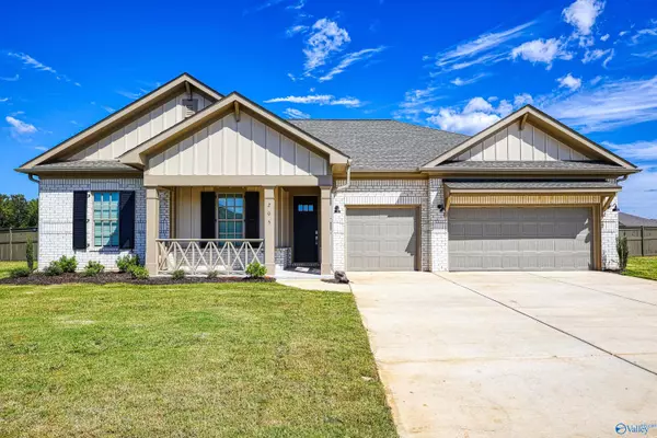 102 Clift Creek Drive, Madison, AL 35757