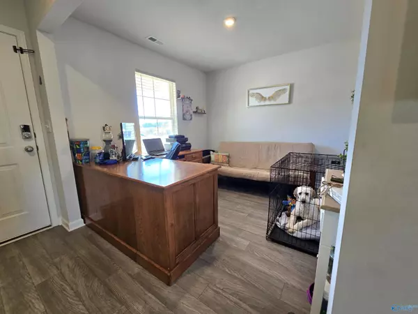 Cullman, AL 35068,881 County Road 1707