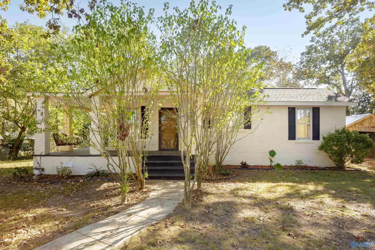 Florence, AL 35630,526 Florida Avenue