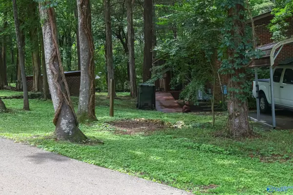 Owens Cross Roads, AL 35763,169 Deaton Road