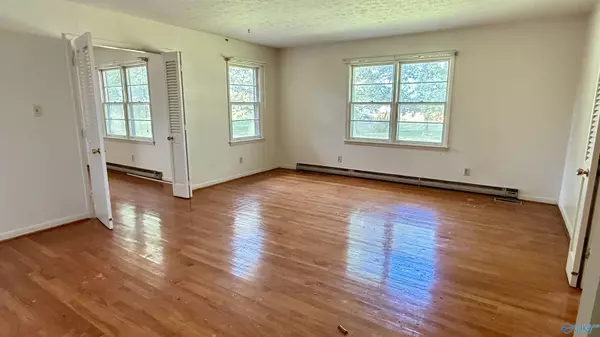 Madison, AL 35757,6167 Wall Triana Hwy