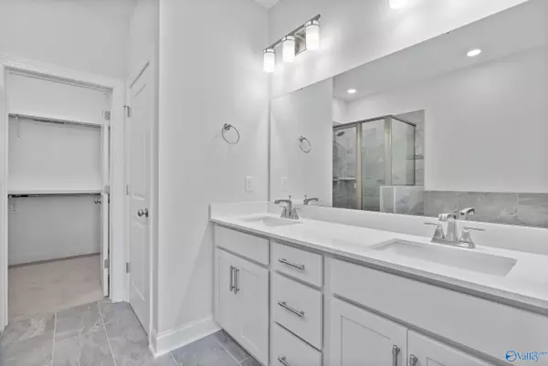 Madison, AL 35758,121 Iberville Street