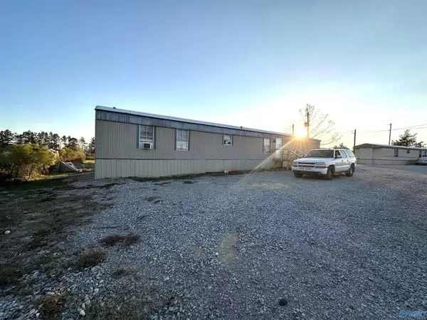 Moulton, AL 35650,464 County Road 237