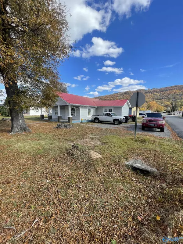 Fort Payne, AL 35967,1201 Grand Avenue NW #2