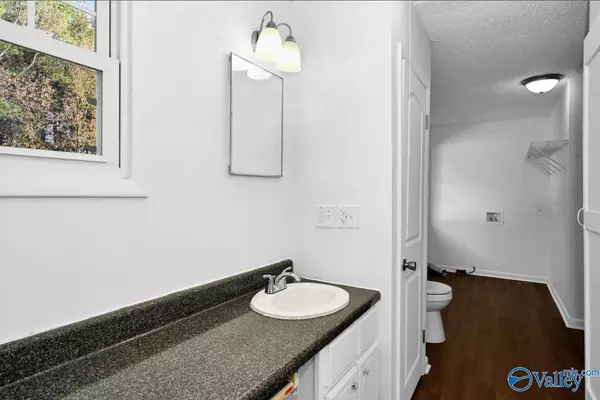 Cullman, AL 35058,4572 County Road 1635