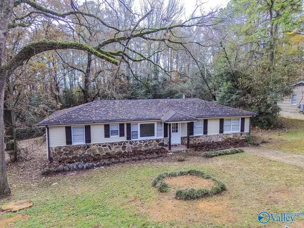 Birmingham, AL 35215,421 19th Ter NE