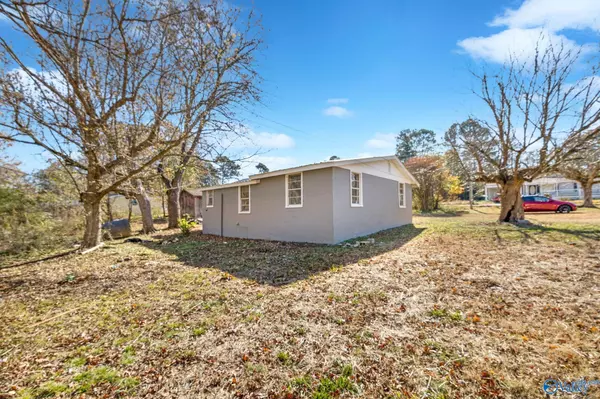 Guntersville, AL 35976,96 Derrick Drive