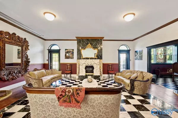 New Market, AL 35761,264 Old Winchester Road