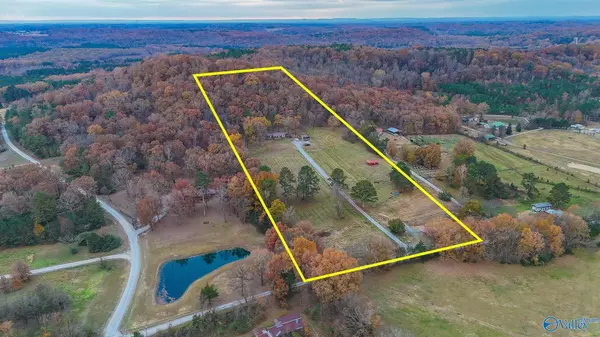 Town Creek, AL 35672,132 County Road 142