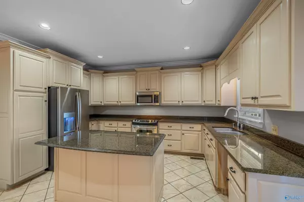 Crossville, AL 35962,2344 County Road 192