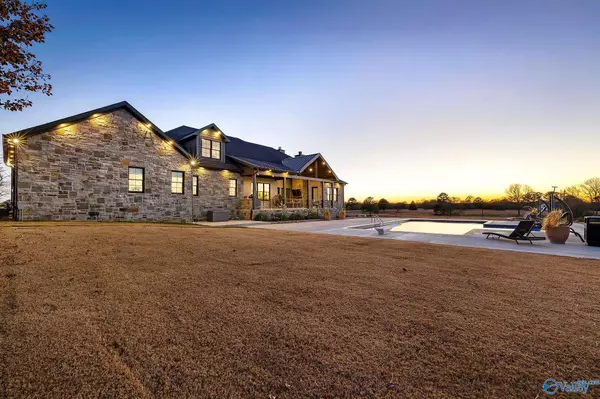 Guntersville, AL 35976,5168 Georgia Mountain Road