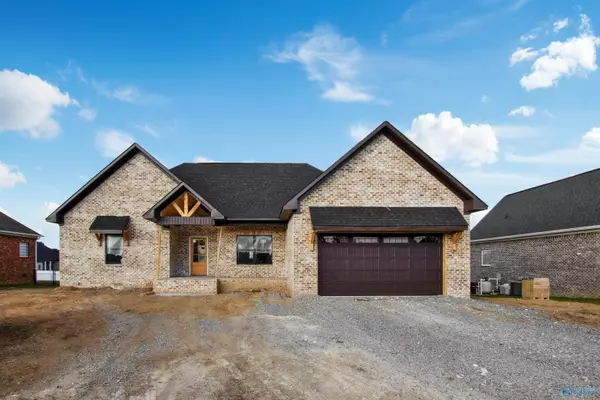 24 Krimson Circle, Albertville, AL 35951