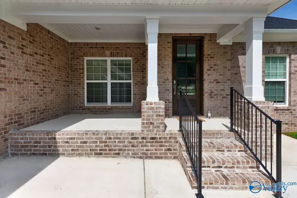 Owens Cross Roads, AL 35763,8037 Goose Ridge Drive