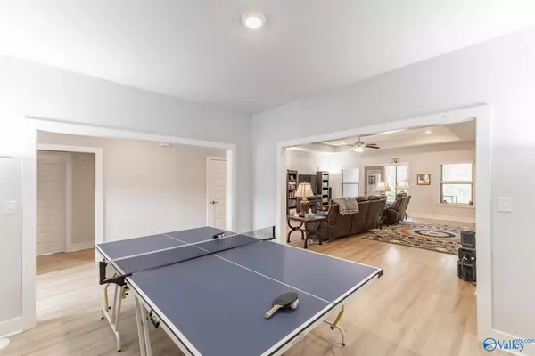 Athens, AL 35613,25129 Addlestone Drive