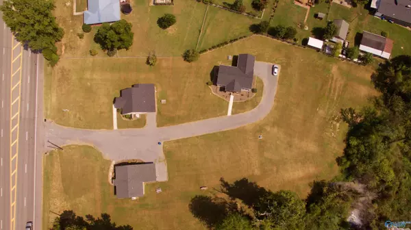 4017, 4015, 4035 Al Hwy 69, Guntersville, AL 35976