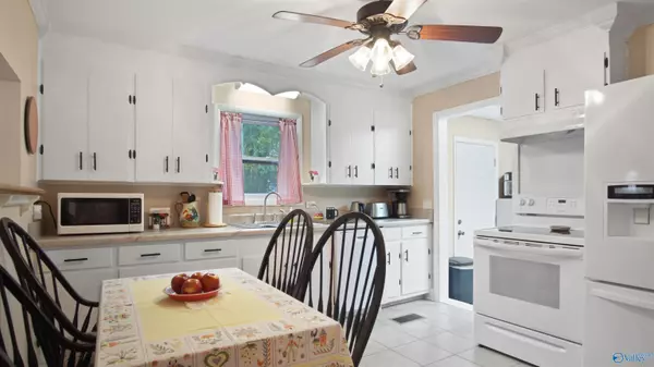 Decatur, AL 35601,1202 Broadus Avenue