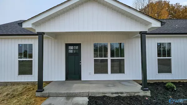 Athens, AL 35611,16674 Hampton Lane