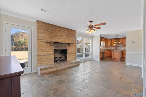 Decatur, AL 35601,2417 Dogwood Lane SE