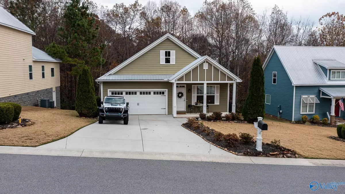 Guntersville, AL 35976,1004 Laurinda Lane