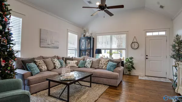 Guntersville, AL 35976,1004 Laurinda Lane