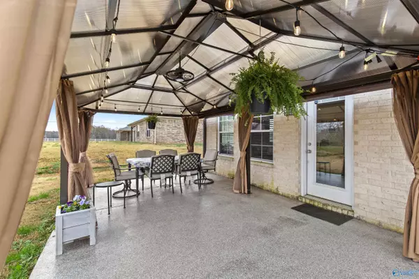 Athens, AL 35613,22601 Quarry Road