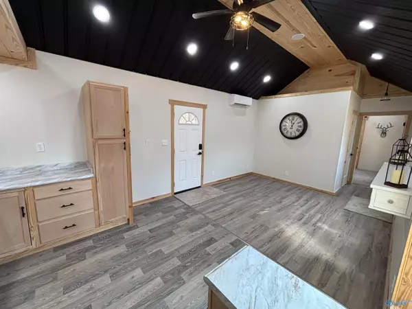 Ohatchee, AL 36271,203 Pope Road