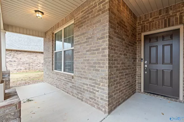 Madison, AL 35757,122 Summer Pointe Lane