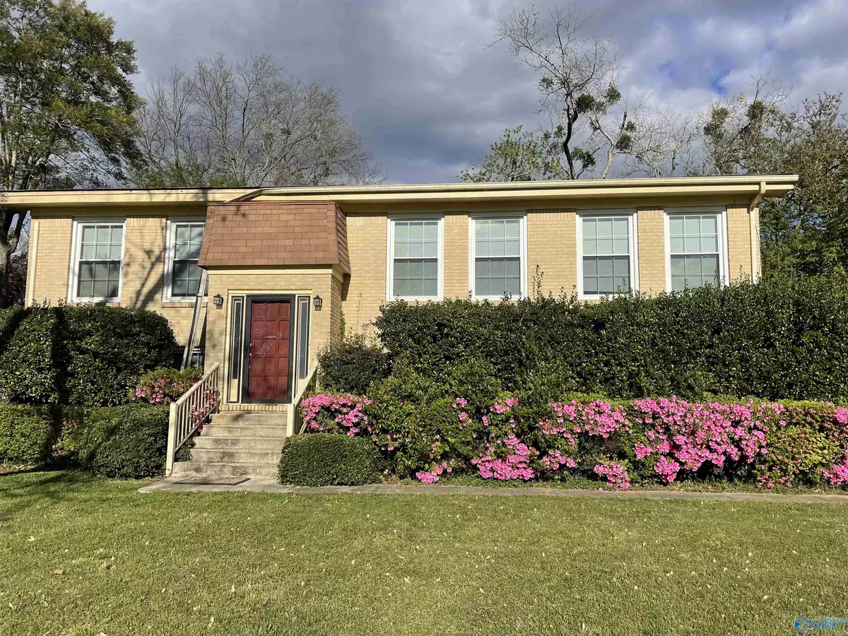 Huntsville, AL 35802,7735 Mallard Road