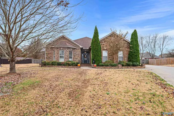 25857 Apple Orchard Lane, Athens, AL 35613
