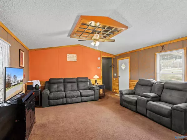 Boaz, AL 35956,4685 Bluff Road