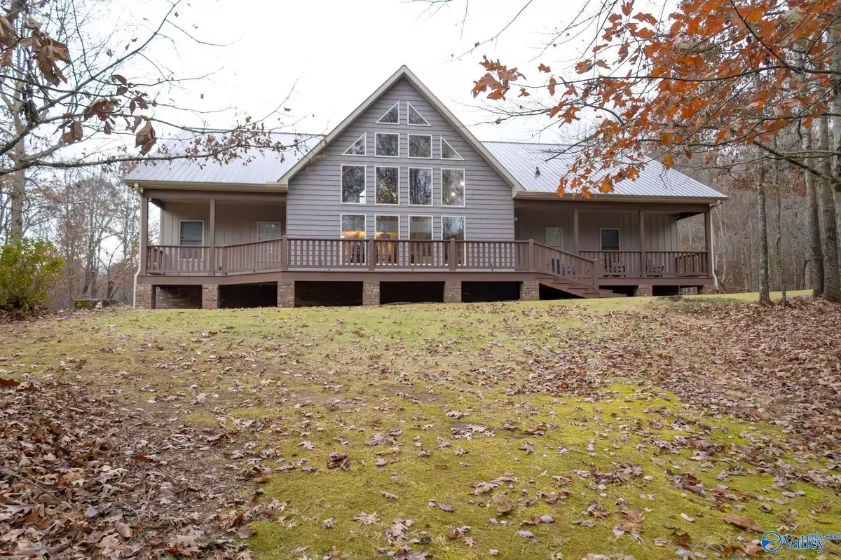 Union Grove, AL 35175,2112 Green Briar Cove Road